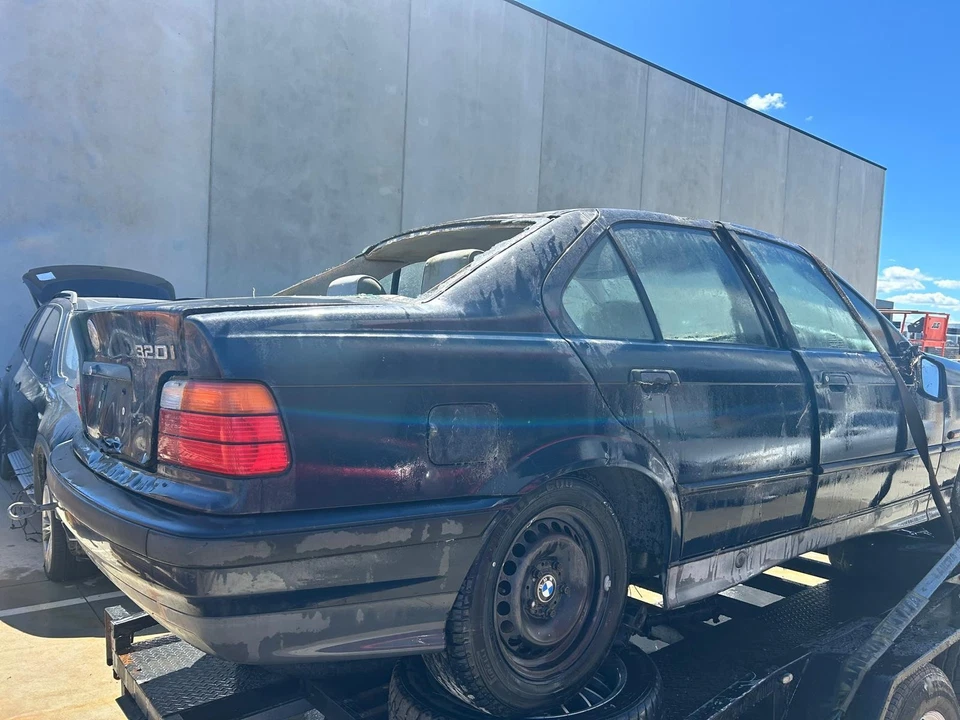 BMW 3 SERIES REAR BUMPER E36 SEDAN/COUPE/CAB 09/96-09/98  - image 2 of 3