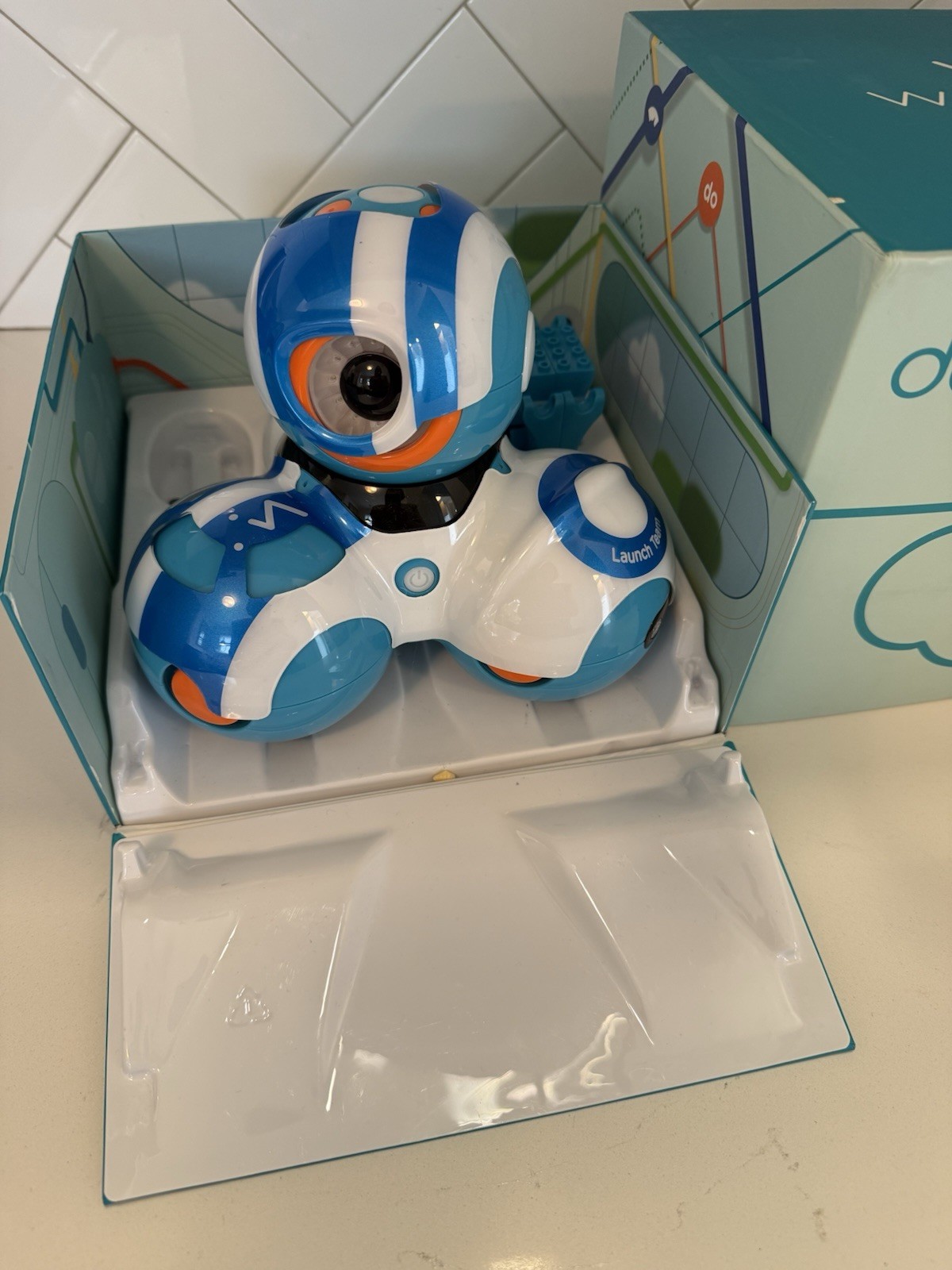 Wonder Workshop DA01 Dash Robot - Blue