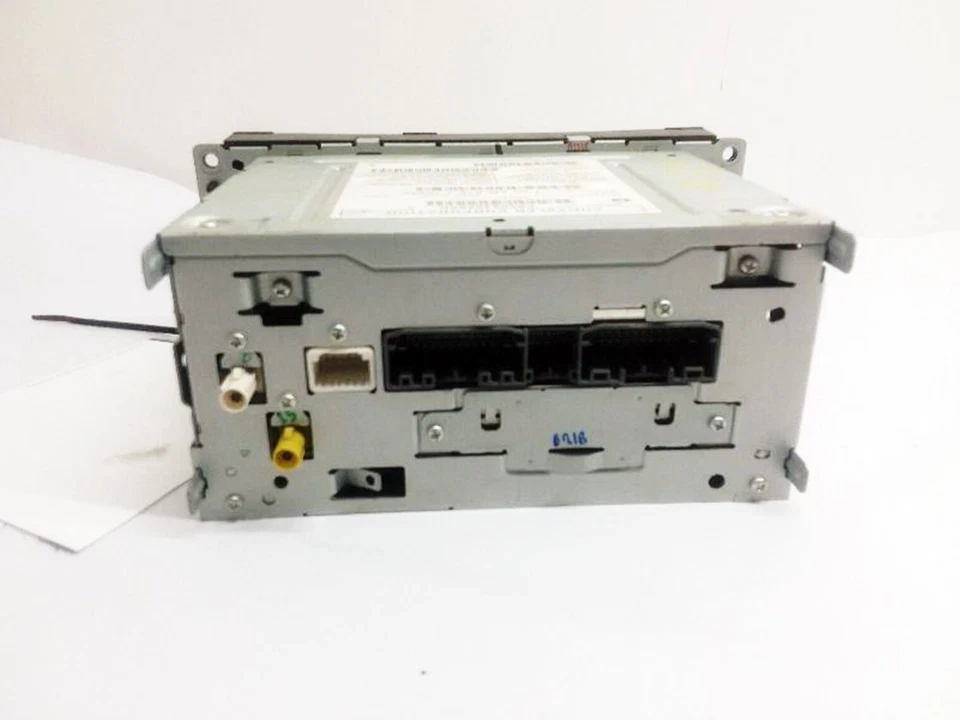 Dodge Ram 1500 2500 2011 radio AM FM reproductor de CD DVD receptor con identificación de navegación RHB Foto 2 de 4