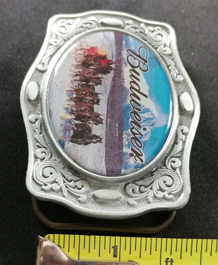 BUDWEISER CERVEZA TIRO CABALLOS TRINEO IMAGEN COLOREADA LICENCIA HEBILLA CINTURÓN 2006 Foto 4 de 4