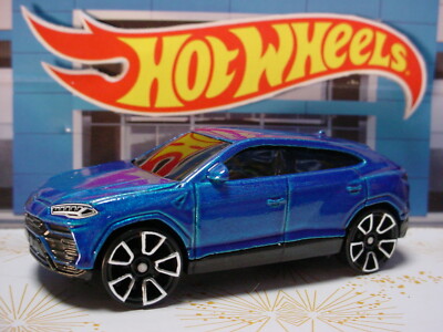 2021 Hot Wheels 2017 LAMBORGHINI URUS #64  metallic blue;TRAP5      LOOSE