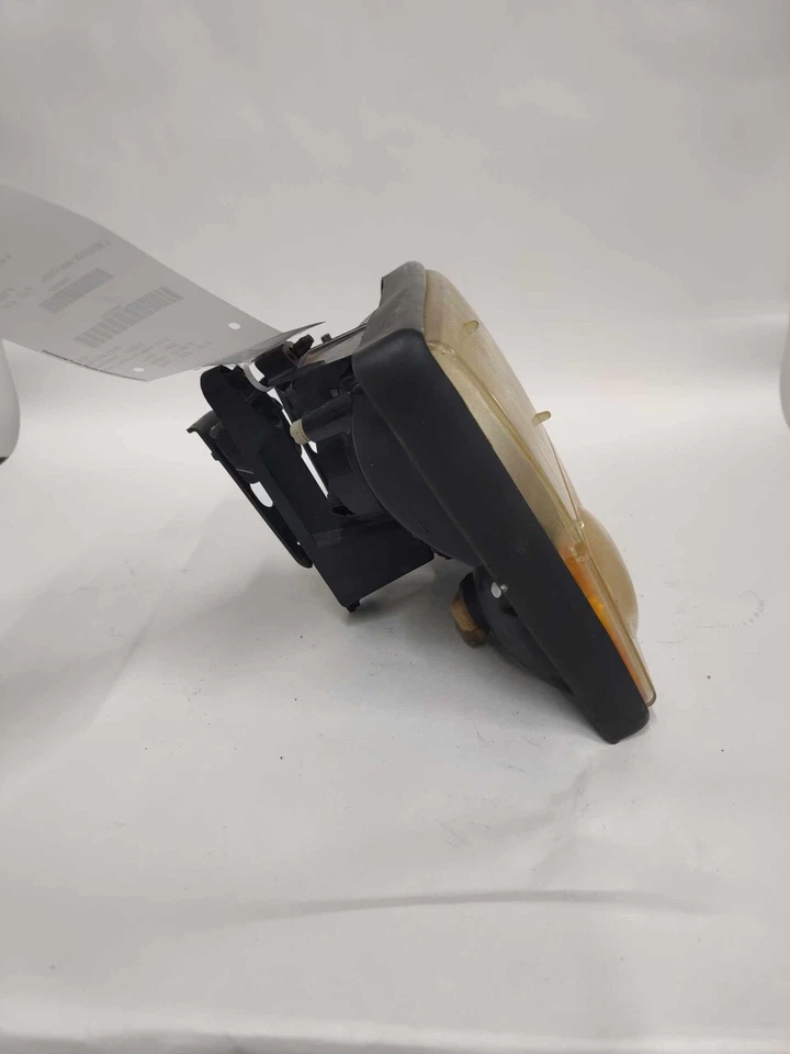 1998-2005 Chevrolet Blazer S10/Jimmy S15 LH Headlight Assembly - Image 4 of 4