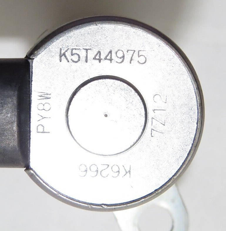 GENUINE/OEM PY8W-14-440 VARIABLE OIL CONTROL VALVE for MAZDA 3 6