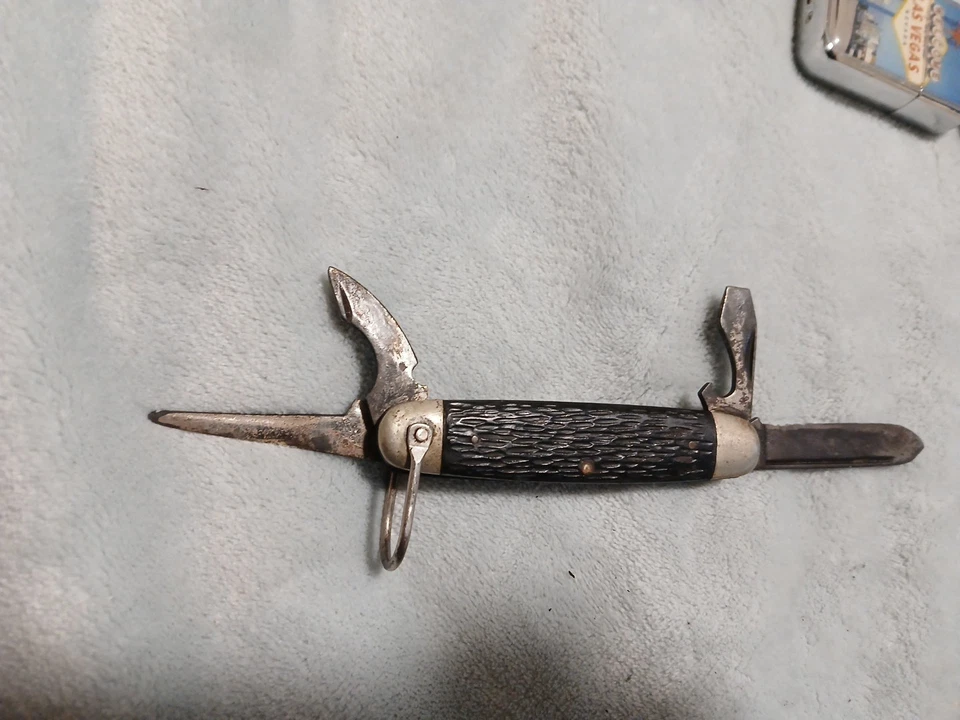 Utica Kutmaster Scout/Utility/Camp Knife, ca. 1950's, With Original Leather Case - Image 3 of 4