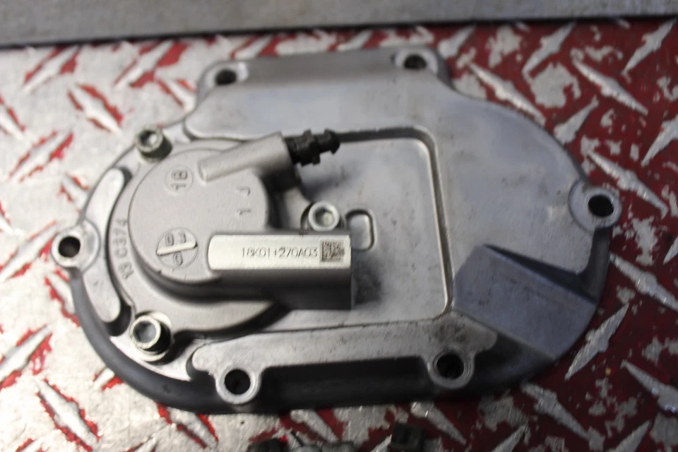 2019 HARLEY ELECTRA GLIDE 6 SPEED SLAVE CYLINDER & SUPPORT BRACKET BOLTS EG135 - Image 3 of 4