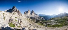 Wandbild: Panoramablick auf Tre Cime am Sunny Day, italienische Dolomiten [...]