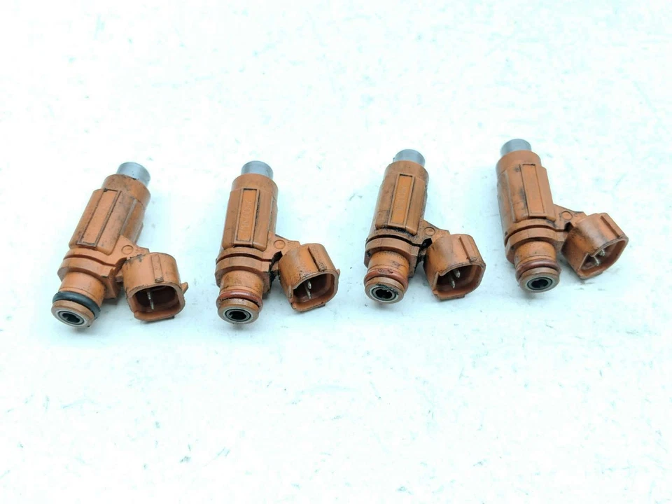 04 05 Inyector de combustible de gas Suzuki GSXR 600 750 Foto 2 de 4