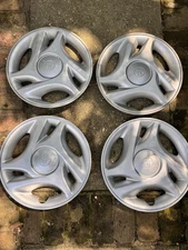 '00-06 Toyota Tundra 16 Hubcap / Wheel Cover 61108 OEM Used Good Condition