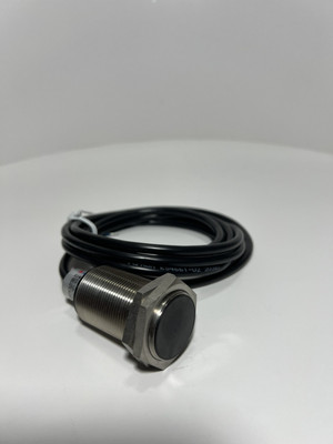 Eaton Sensor E57LAL30A2 EATON Proximity Switch This Item Is New No Box