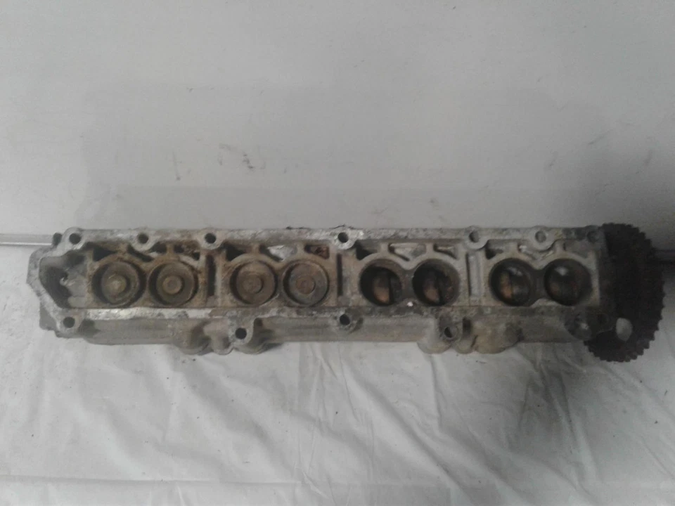 Б/у головка блока цилиндров двигателя подходит: 1990 Pontiac Grand am 4-138 2.3 класса A - Изображение 4 из 4