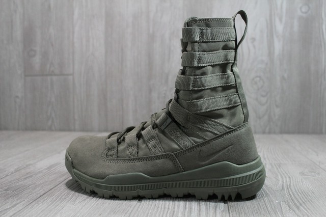 nike chukka boots