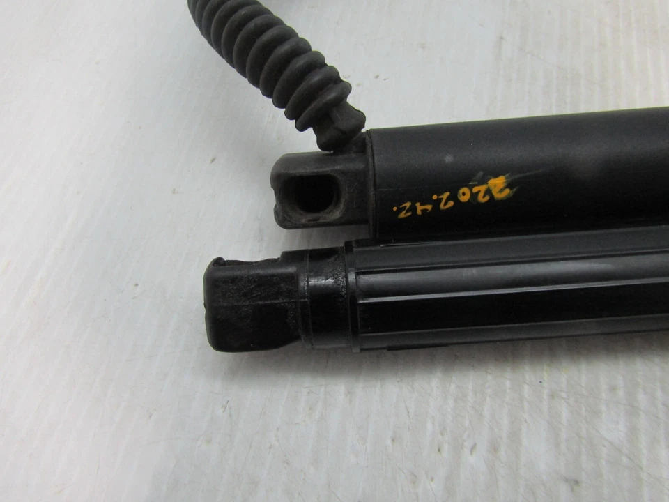 2015-2020 Chevy Tahoe Suburban GMC Yukon Rear Liftgate Actuator Power Shock Set - Image 4 of 4