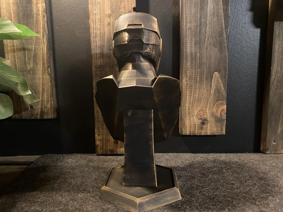 Iron man statue 10INCH - Изображение 3 из 4