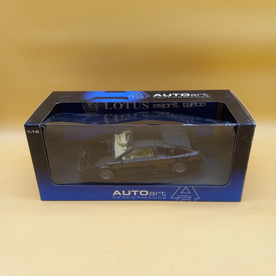 1:18 AutoArt Performance Lotus Esprit Turbo BLACK  - Image 2 of 4
