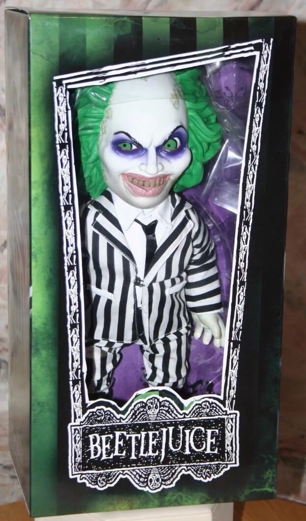 メズコ フィギュア MEZCO MDS the nun beetle juice MDS Mega