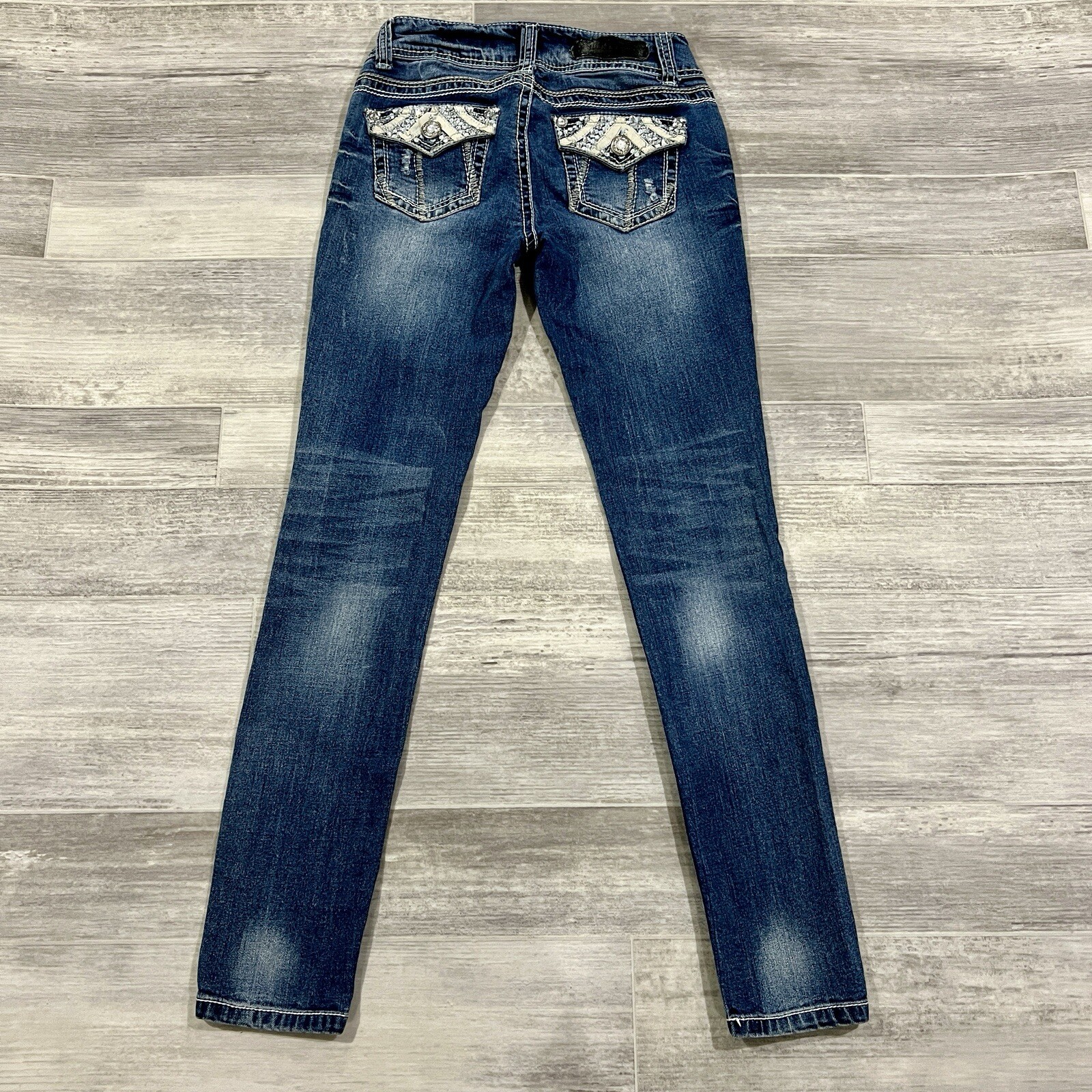 Wallflower Skinny Jeans Size 0 Women's Embellished Blue Stretch Measures 26 x 28-image