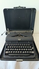 Royal Artow Typewriter Vintage 40s Portable With Carrying Case thumbnail