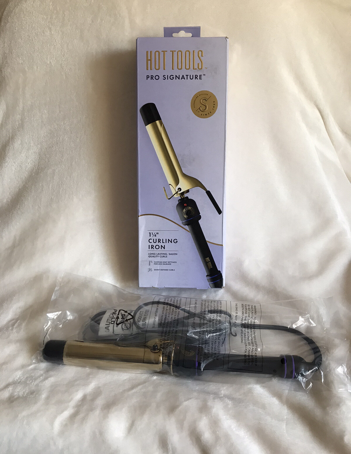 Hot Tools Signature Series 1.25 Inch Gold Curling Iron Wand Professional Styling