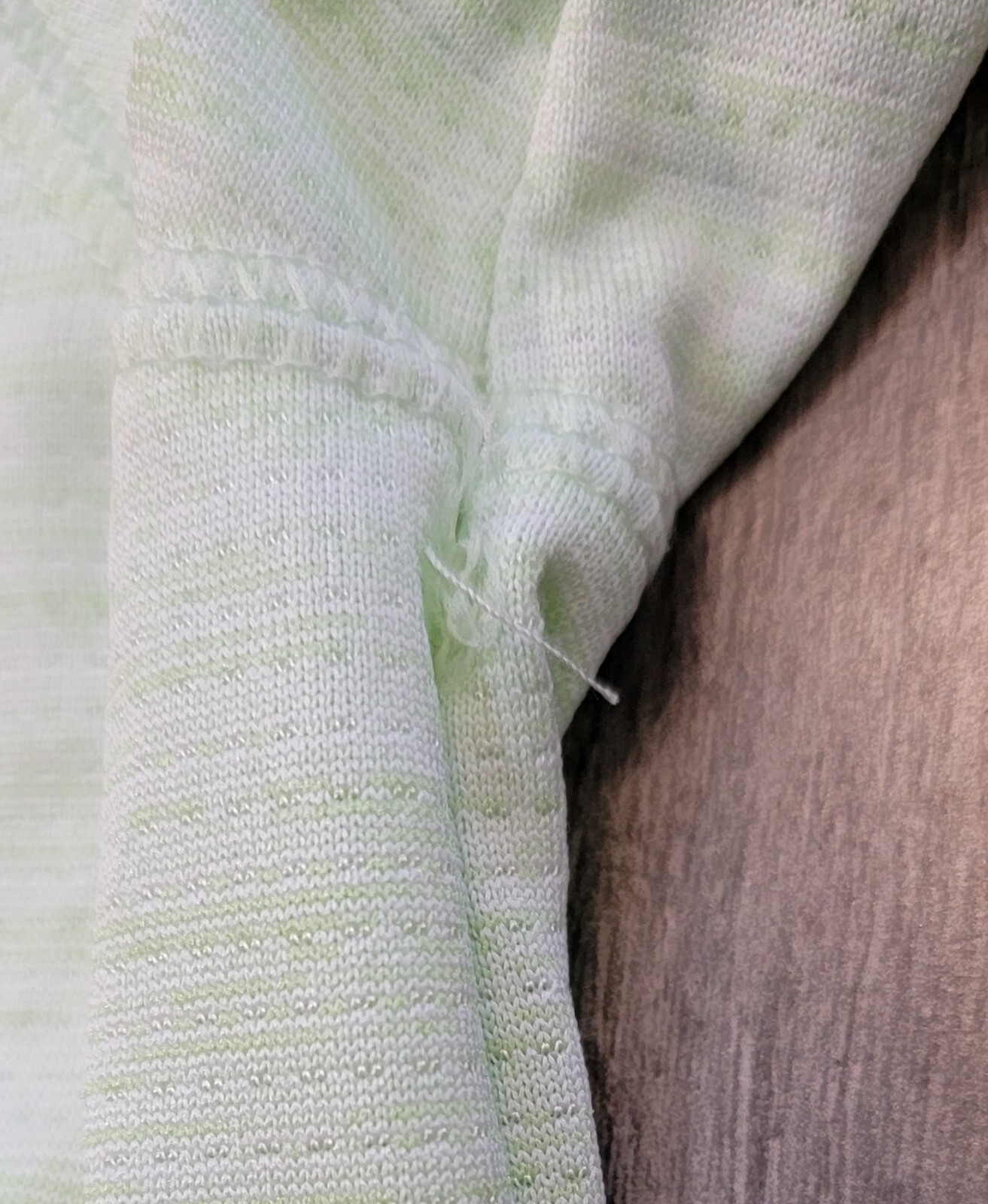 Xersion Everair Training T-Shirt Green Tee Crew Neck Short Sleeve Womens Size S