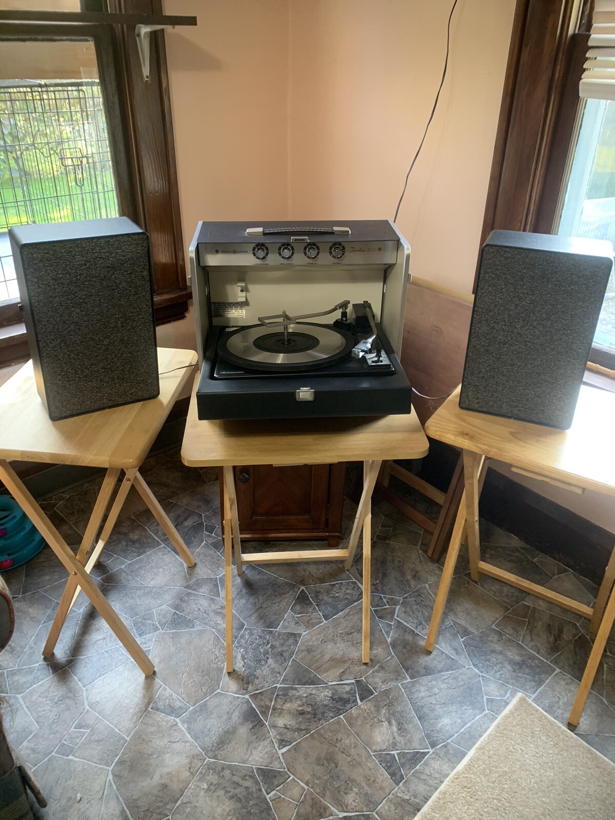 Vintage General Electric Trimline Stereo 500 Record Player TESTED WORKS WELL