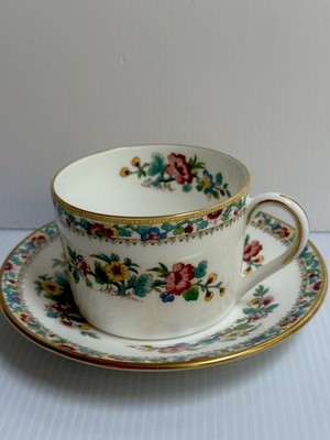 VTG COALPORT ENGLAND  MING ROSE  TERACUP AND DSAUCER FLORAL GOLD TRIM