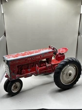 Vintage 1960s Tru Scale Red Toy Tractor 1:16