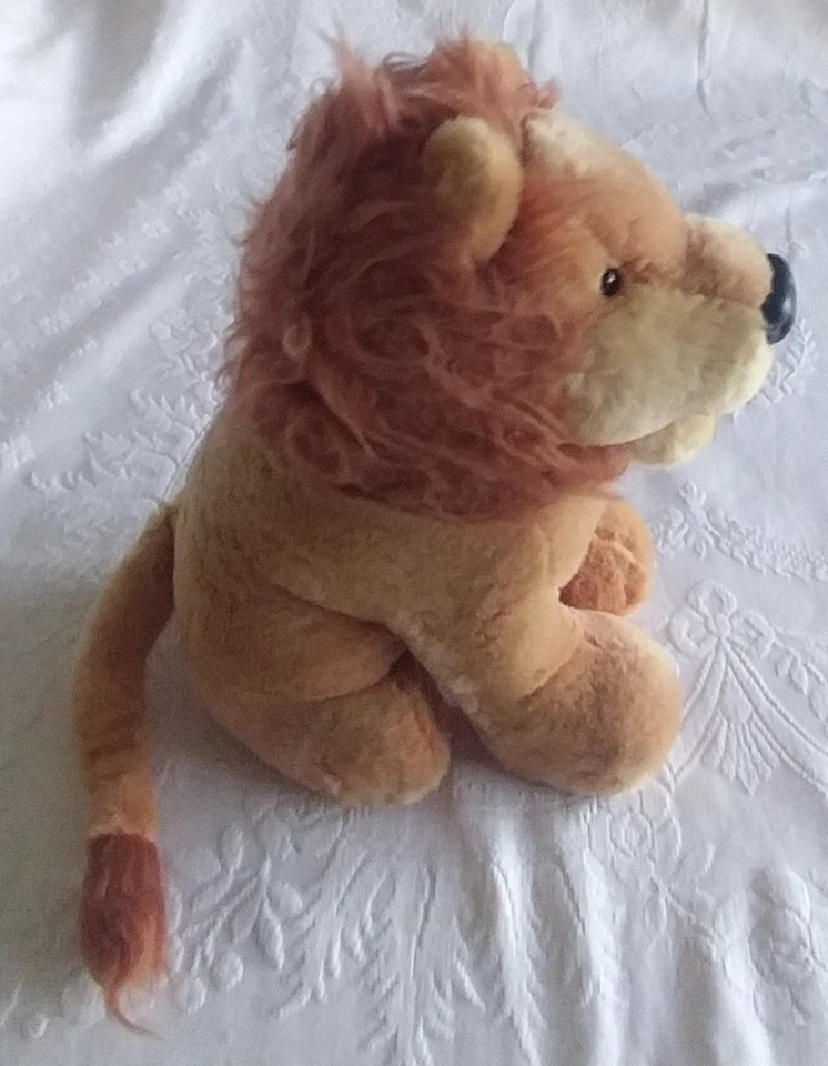 Vintage Plush Soft Toy Lion Seated Height 11" - Image 3 of 4