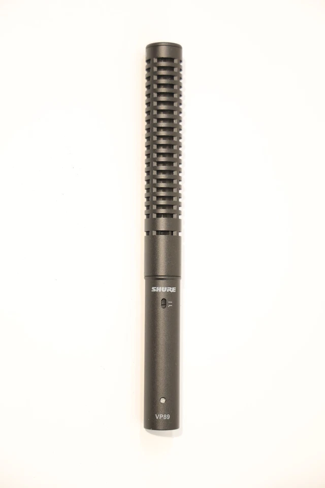 Micrófono de escopeta Shure VP89s con estuche rígido y parabrisas Foto 2 de 3