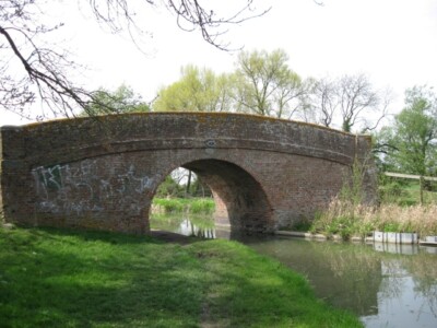 Foto 6x4 Aylesbury Arm: Bridge No 11 Broughton\/SP8413 This is a standar c2009
