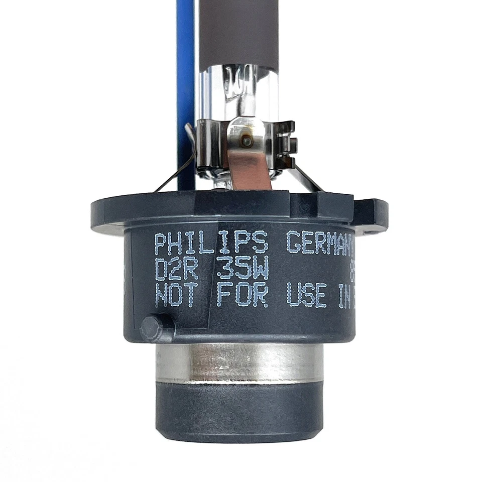 Philips Ultinon D2R HID Xenon Headlight Bulbs 85126WX 35W 6000K - Pack of 2 - Image 2 of 4