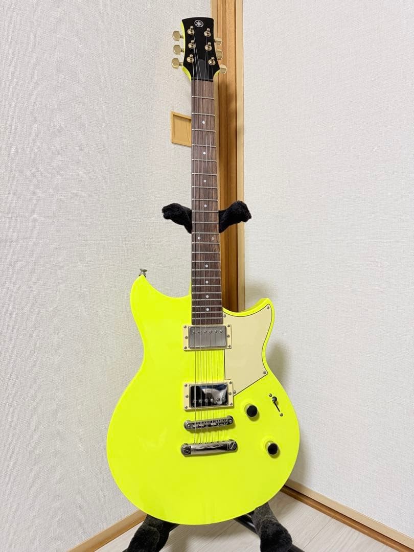 Yamaha Revstar RSE20 Neon Yellow Electric Guitar Locking Tuners w Case Japan
