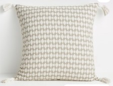 NWT Crate Barrel Tahona 23" White Swan Textured Pillow Cover