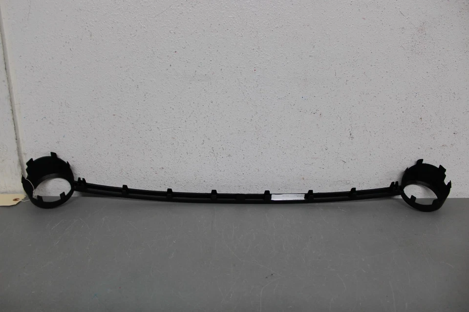 2001 2005 VOLKSWAGEN BEETLE FRONT BUMPER FOG LIGHT TRIM Foto 4 de 4