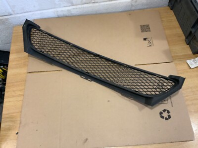 Mercedes SLK R171 Front Bumper Grille Centre Lower Grid Cover A1718850123