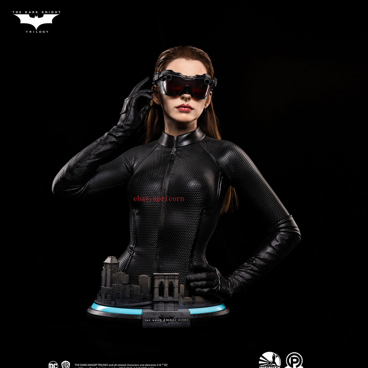 Infinity Studio Catwoman The Dark Knight Resin Statue 1/1 Selina