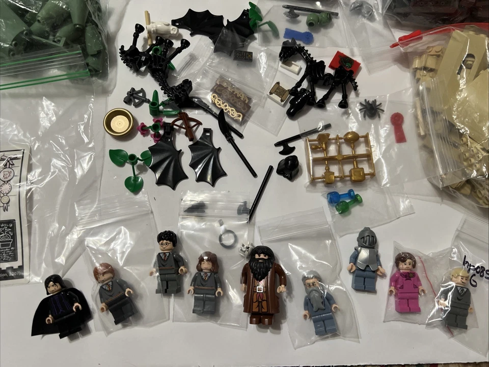 LEGO Harry Potter Castillo de Hogwarts 5378 ~ 100% Completo excepto un escudo Foto 2 de 4