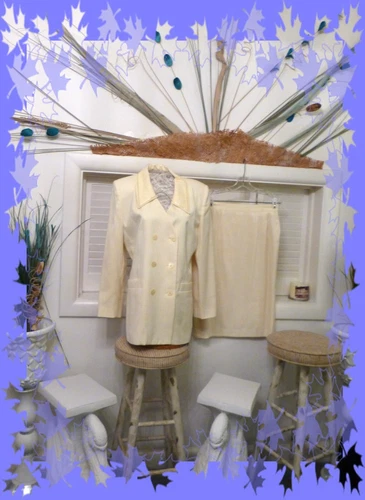 Women's Suit Size 12 EMILY
