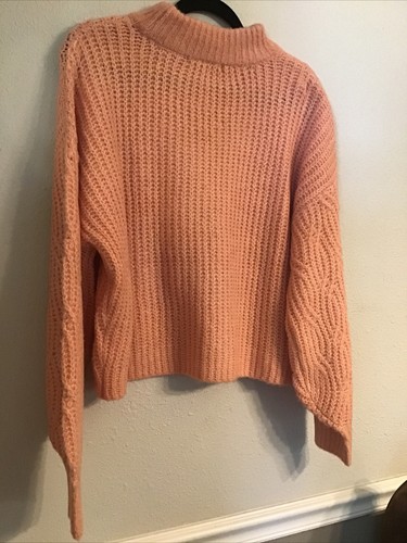 Chelsea & Violet Sweater - Picture 2 of 5