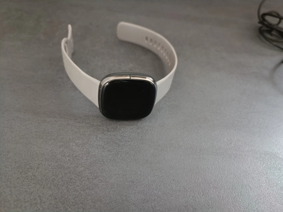 Fitbit Sense Uhr Tracker Aktivitätstracker Fitnesstracker Dame Herren Smart - Bild 3 von 4