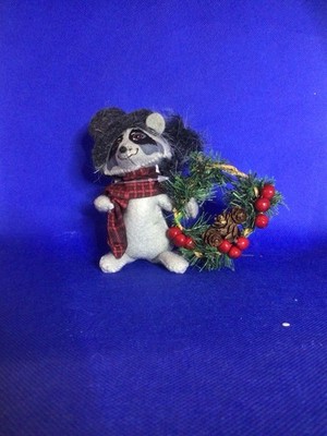 Annalee Doll 5 In Plaid & Pine Raccoon 760424