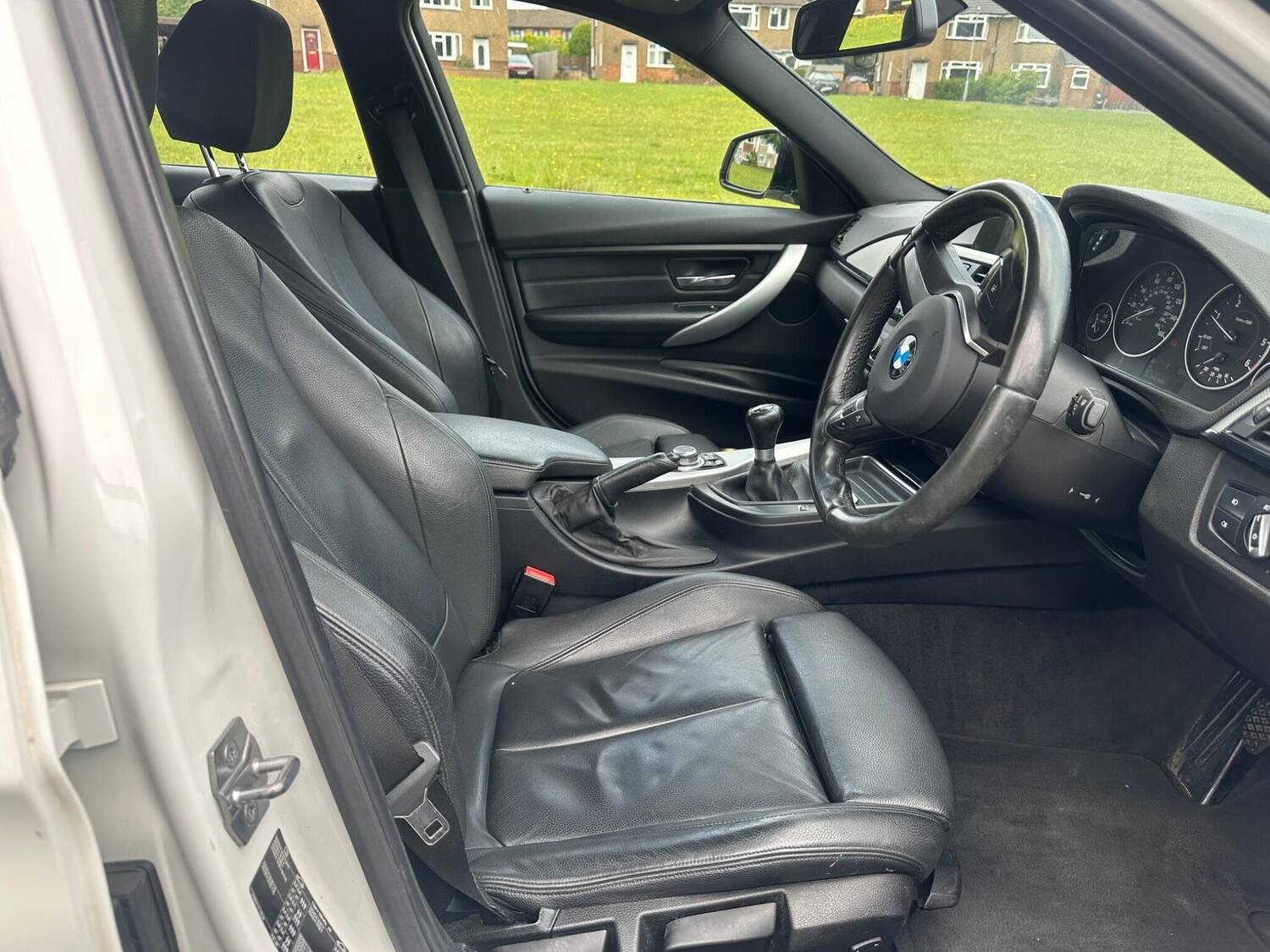 2015 BMW 3 Series, photograph 23