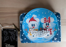 Cartera Loungefly Disney Muñeco de Nieve Mickey & Minnie Mouse Globo de Nieve Cremallera Alrededor Nueva con Etiquetas