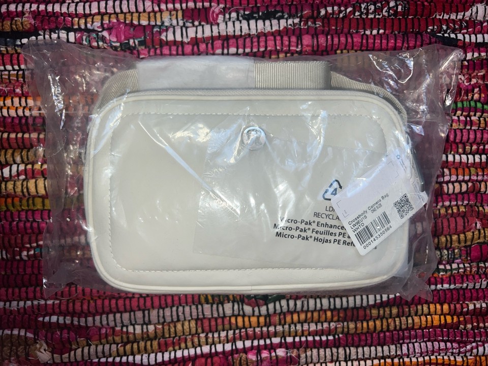 Lululemon Crossbody Camera Bag 2L White Opal NWT eBay