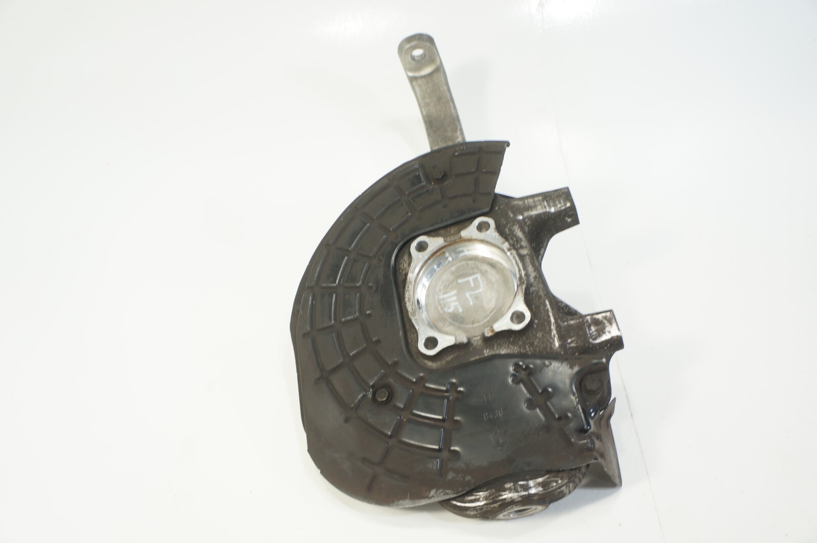 2014-2017 Maserati Ghibli RWD Front Left Driver Knuckle Spindle OEM