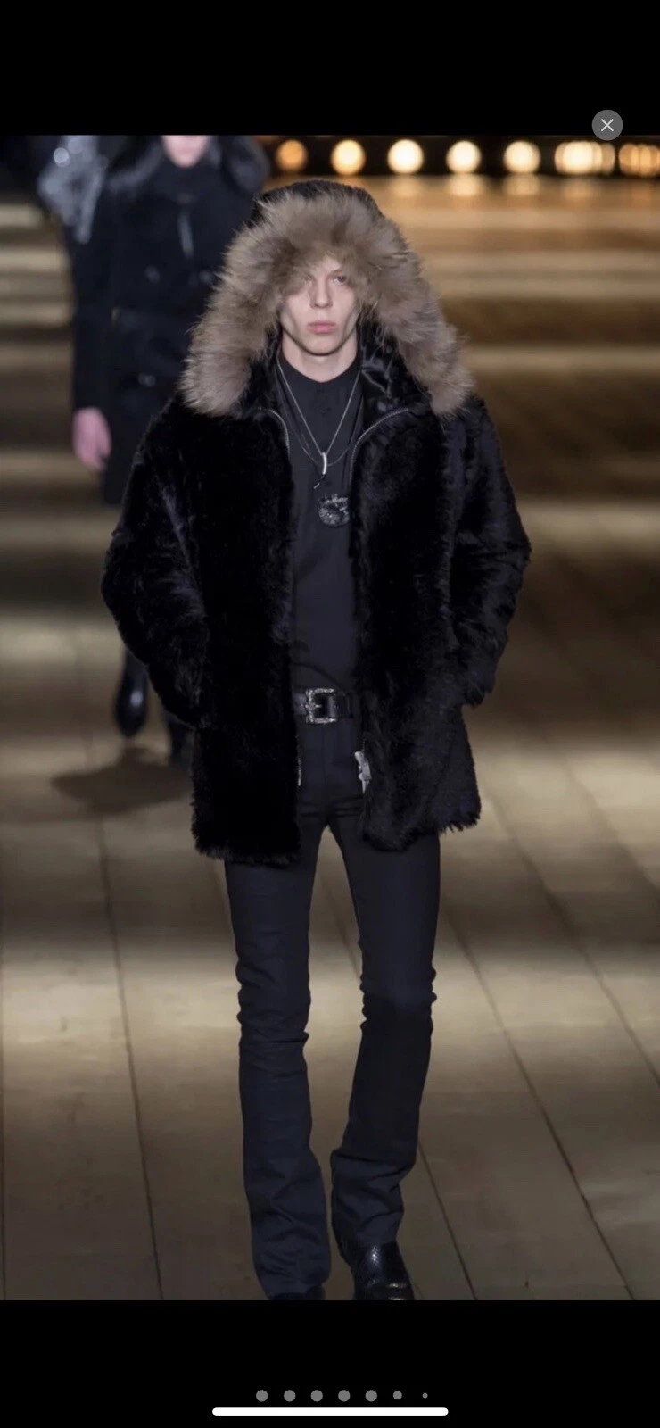 SAINT LAURENT (YSL) Giacca in pelliccia sintetica da uomo Saint Laurent. 52 L. $3790