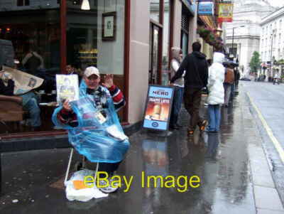 Foto 6x4 Straßenverkäufer Longacre London ohne gemütliche Kaffeebar zum Shelt c2007