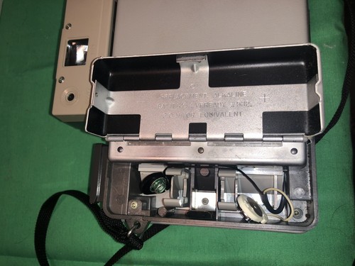 Vintage Polaroid 420 Land Camera w/ Instruction Manual & Case - Untested AS IS - Picture 6 of 6