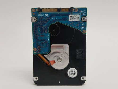 Disco duro para computadora portátil HGST HTS541010A7E630 TravelStar Z5K1000 1 TB 2,5" SATA III - Imagen 2 de 3