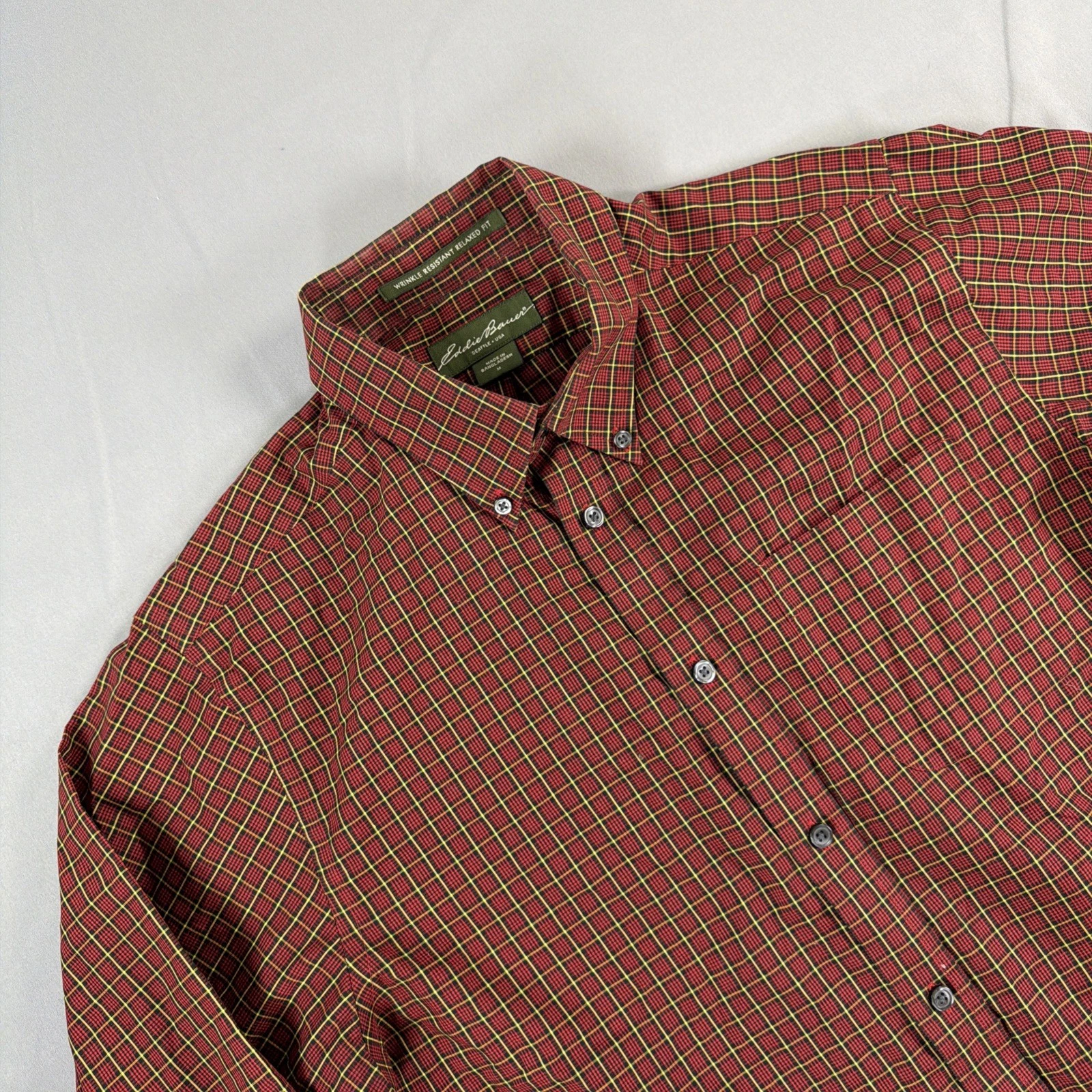 Eddie Bauer Mens Medium Plaid Button Down Shirt Red Green Outdoor Casual