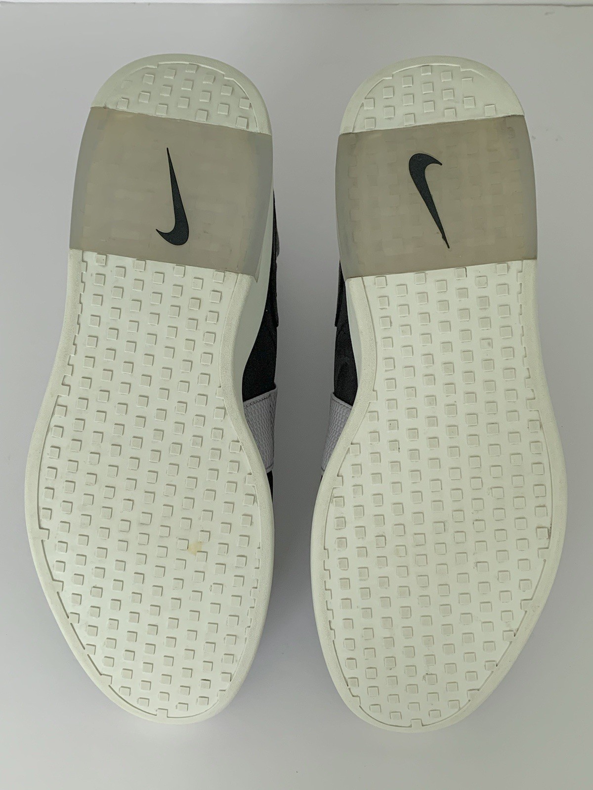 *Preowned* Nike Air Fear of God Raid Friends & Family AT8087 003 Size 11 thumbnail 8